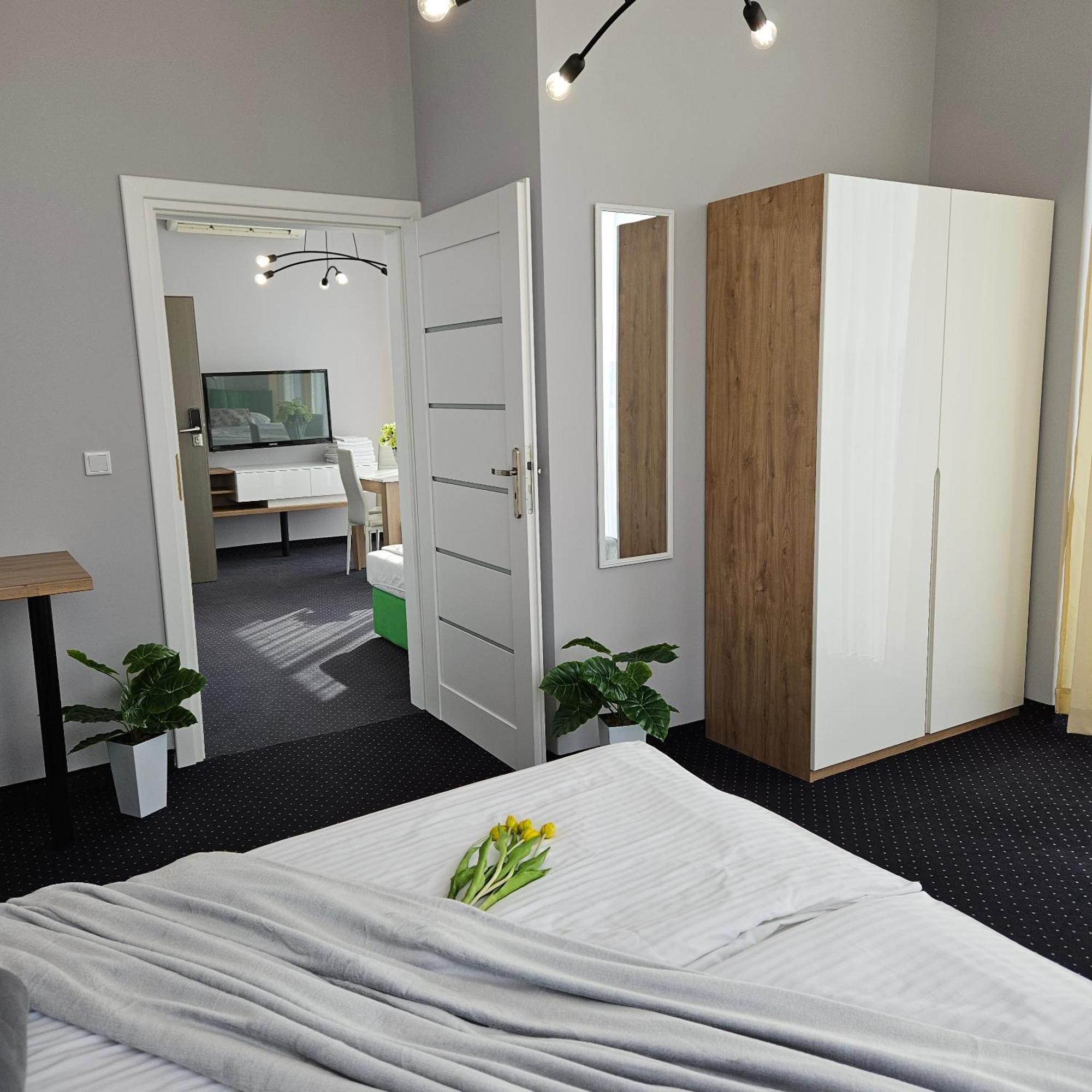 Aquila Hotel Zator Zewnętrze zdjęcie